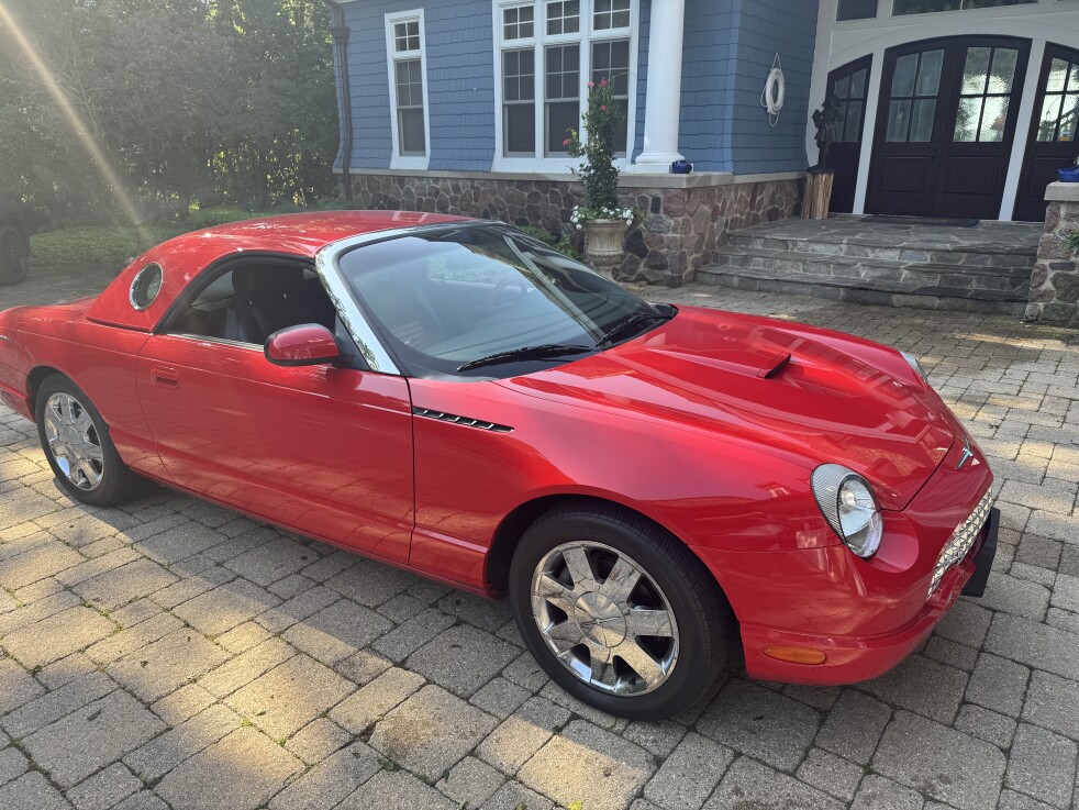 2002 Ford Thunderbird