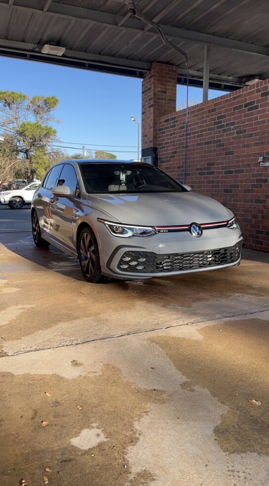 2022 Volkswagen Golf GTI SE w/Leather and Black Wheel Pkg.