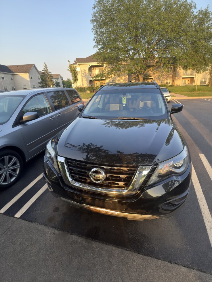2018 Nissan Pathfinder SV